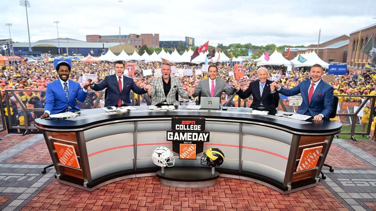 College GameDay Heading To Miami-Texas A&M Before First Round Matchup