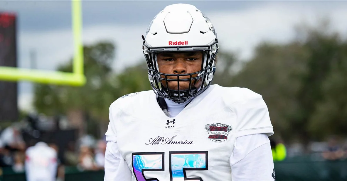Five-Star OT Mark Matthews Set To Make College Decision Friday